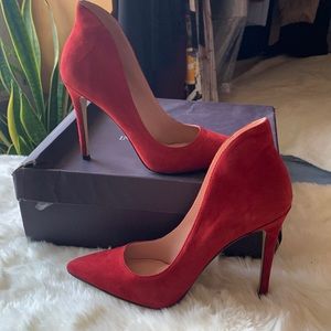 Enzo Angiolini suede dark red pump - Size 9 women
